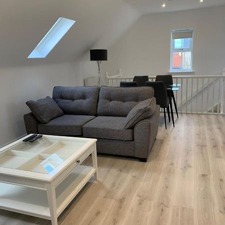 Peartree Lodge 坎姆伯恩 外观 照片