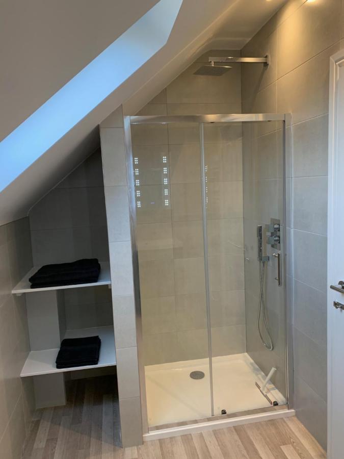Peartree Lodge 坎姆伯恩 外观 照片